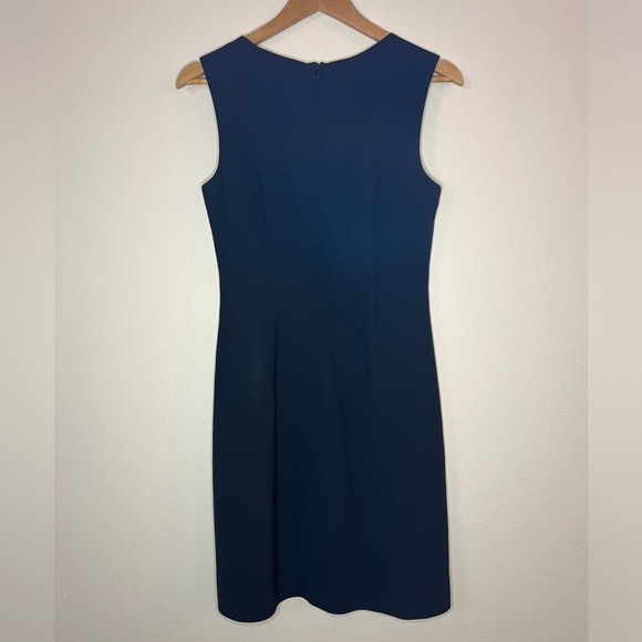 Theory Almeria/Broadway Stretch Wool Dress. 4 - Picture 3 of 4